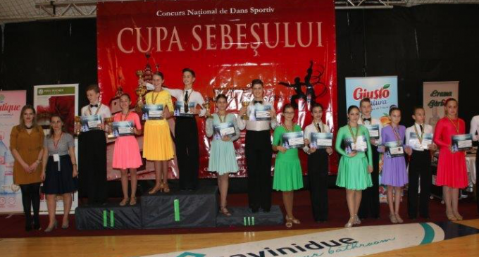 Dansatorii turdeni s-au intors de la Cupa Sebesului cu 6 medalii
