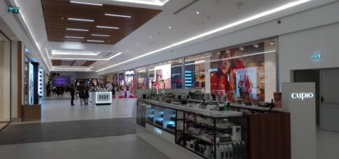RORETAIL: Magazinele din mall-uri, altele decât cele alimentare și farmacii, se vor închide