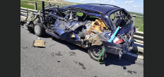 Accident intre un TIR si un autoturism pe autostrada Turda – Cluj