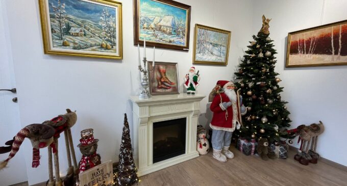 🎅În perioada 6-15 decembrie 2021, Galeria de Artă din Turda devine lumea fermecată a lui Moș Crăciun, unde copiii vor participa la ateliere într-un decor de poveste